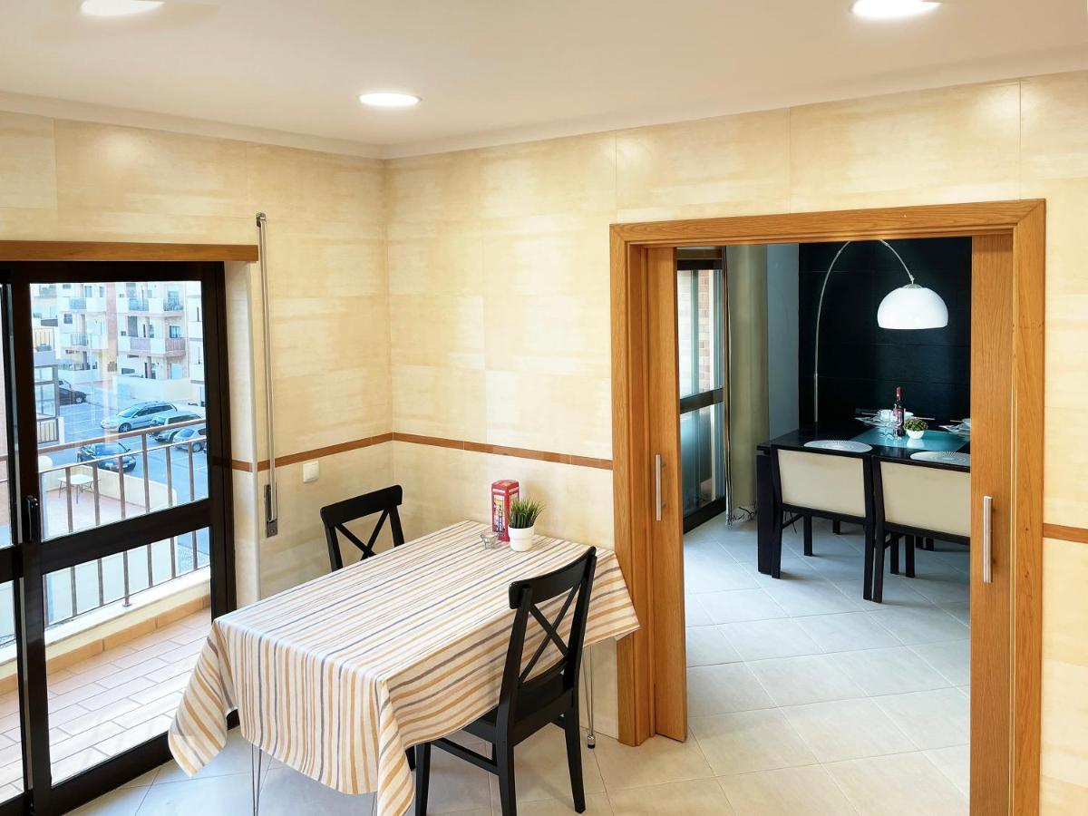 Sunset Lagos Apartment ภายนอก รูปภาพ